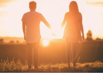 4 custom gifts for her, 4 unique ways to express your love