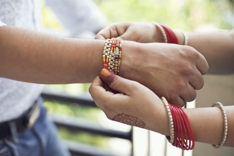 Top 6 trendy Rakhi Gifts in 2021
