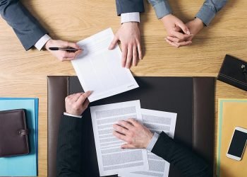 7 Important Tips to keep in check when looking for a Good Divorce Lawyer