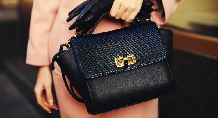Tips to choose a handbag that are practical and delightful