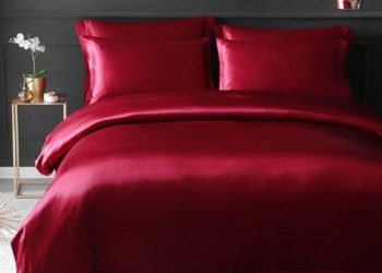 Tips on How to Wash Silk Bed Sheets