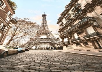 UpperKey Offers Advice for Expats on Renting an Apartment in Paris