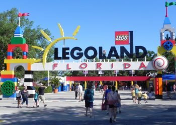 Planning On Taking Your Kids To Legoland? Here Are 5 Tips To Saving On Legoland Tickets