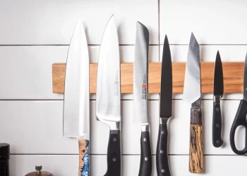 What to Look For in a Self-Sharpening Knife Set: Key Points