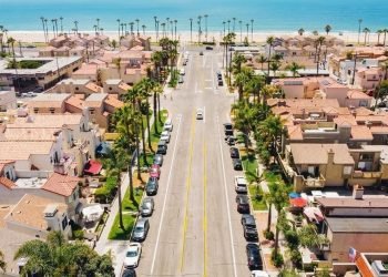 We Buy Houses In Huntington Beach: Exclusive Reasons to Trade With PropertyEscape
