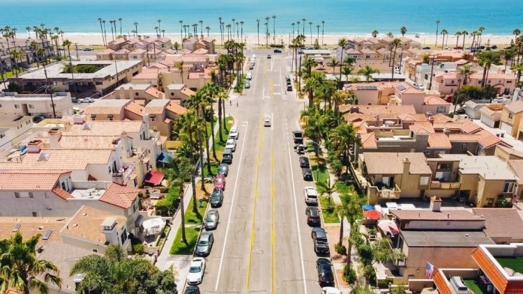 We Buy Houses In Huntington Beach: Exclusive Reasons to Trade With PropertyEscape