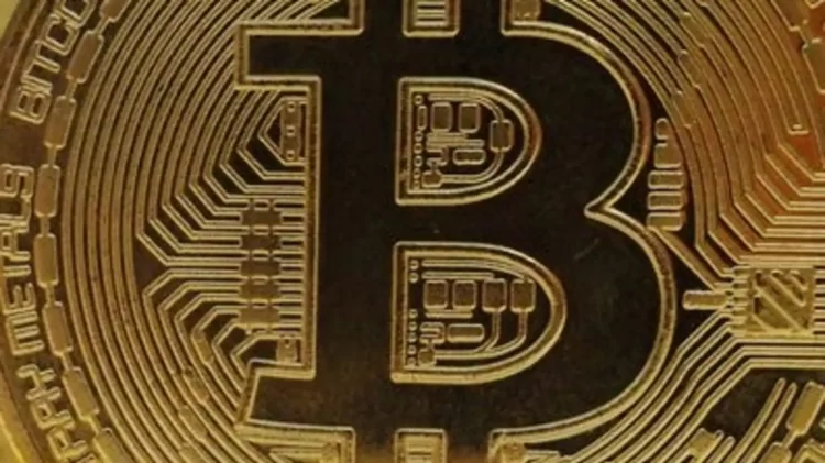 CRYPTOCURRENCY EXPERTS PREDICT BITCOIN RIVALS YOU SHOULD FOLLOW IN 2022