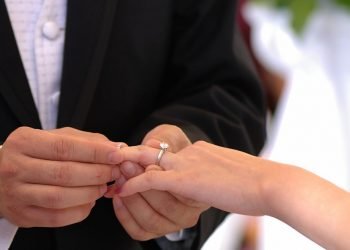 Bonds of Brentwood Shares Tips for Working With a Bespoke Jewellery Designer