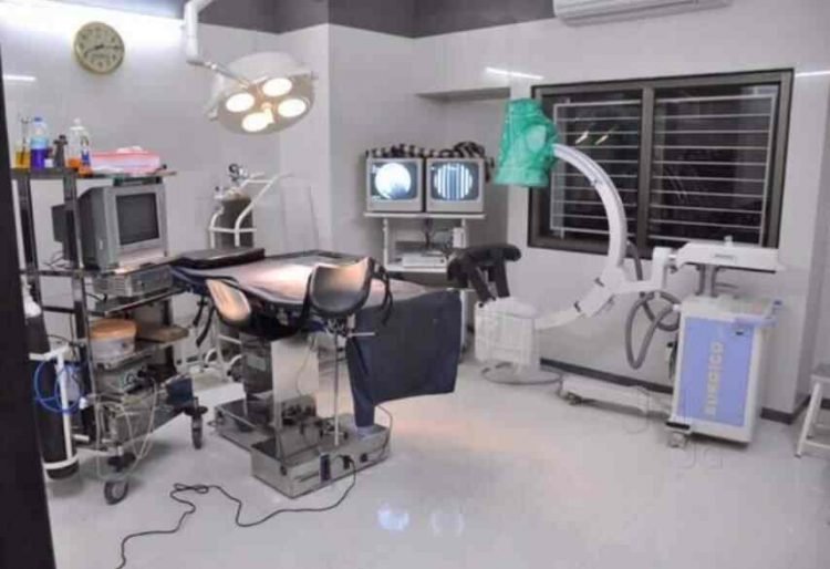 What Is the Difference Between an Andrologist and a Sexologist?