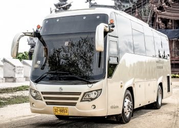 How to travel in Bangkok by Bus Rental