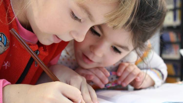 The Do’s and Don’ts to Helping Your Child Learn a New Language