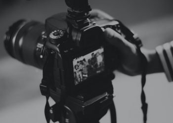 Life Hacks to Protect Your Photos from Theft on the Internet