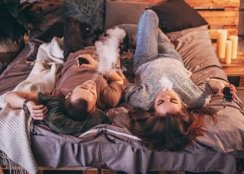 Should You Really Be Using a Melatonin Diffuser Before Bed?