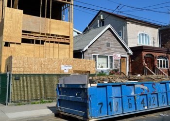 Top Factors to Consider When Choosing a Dumpster Rental Company