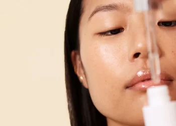 Tips For Using Hyaluronic Acid In Skincare