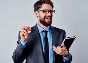 5 Reasons to Accept Cryptocurrency