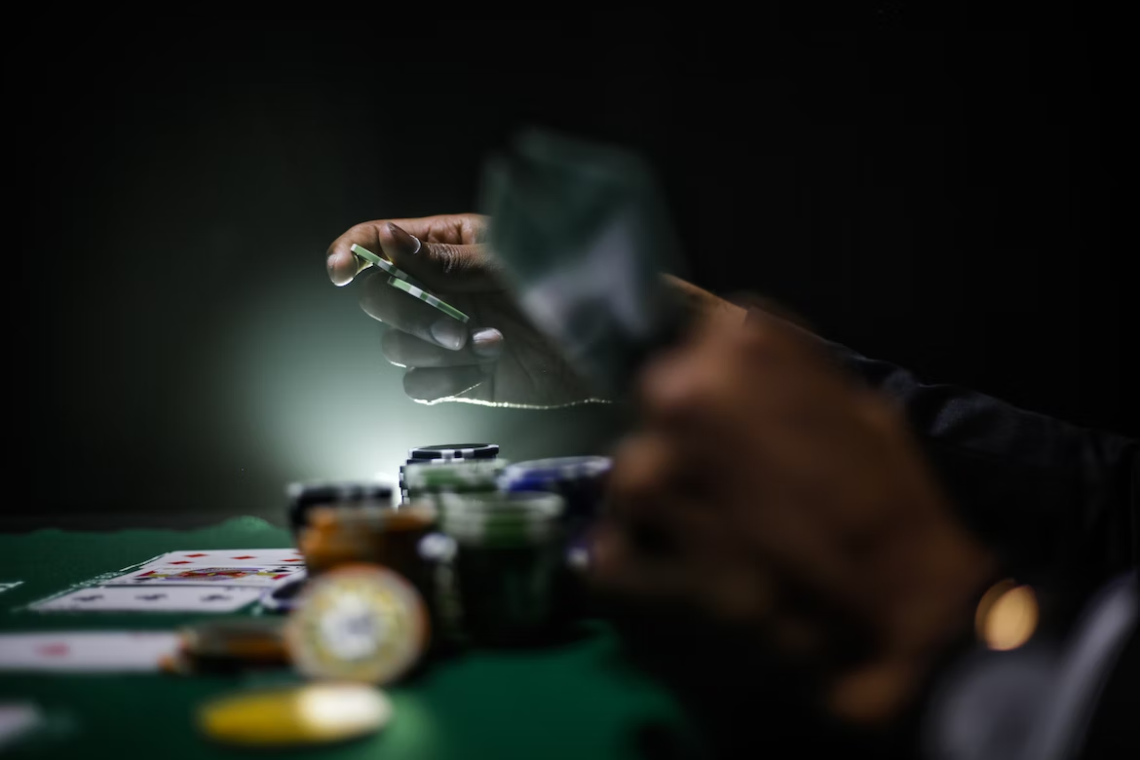 The Art of Bluffing: How to Fool Your Opponents in Pokermatch