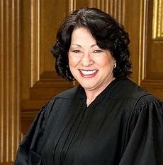 marianna-sotomayor-related-t-sonia