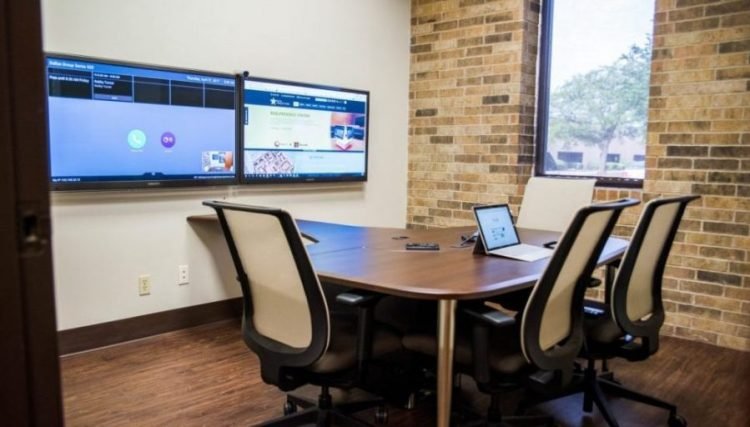 Huddle Room Technology and Setup: The New Way of Working