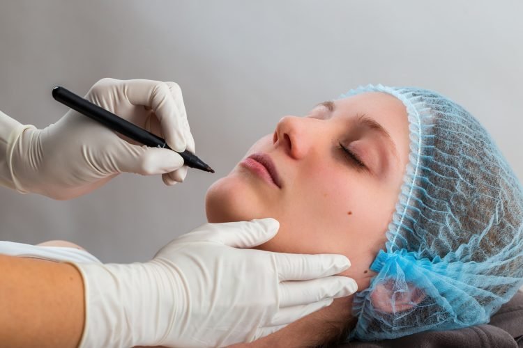 Tips for Choosing a Cosmetic or Plastic Surgeon