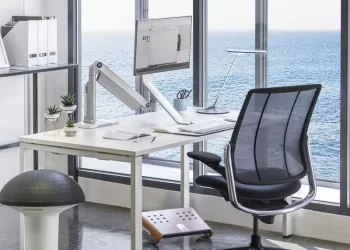 Creating Sustainable Work Environments: The Eco-Friendly Aspect of Ergonomic Chairs in Melbourne