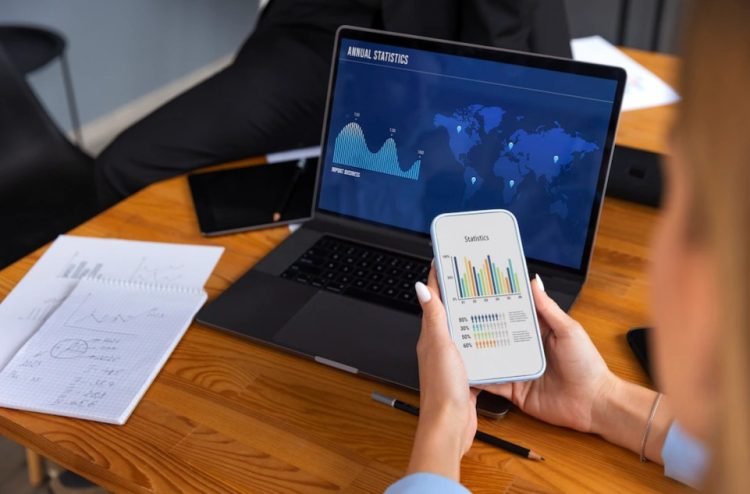 TechBerry review: A Hands-Free Social Trading Experience