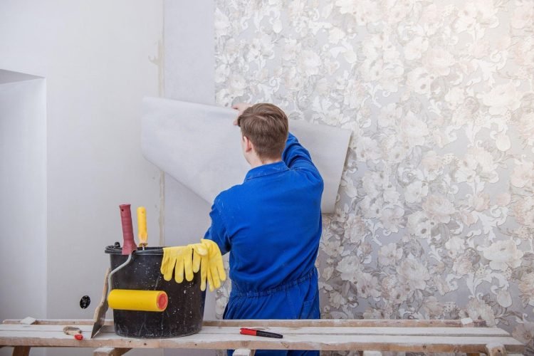 Out With the Old, In With the New!: 8 Tips for Choosing Wallpaper Removal Services