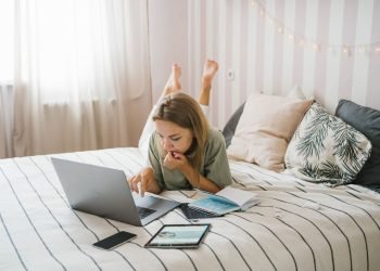 What You Should Do to Forge a Career Working from Home