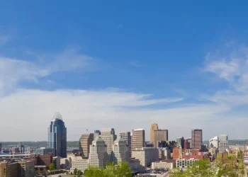 Navigating the Real Estate Market in Cincinnati, Ohio: Tips for Sellers