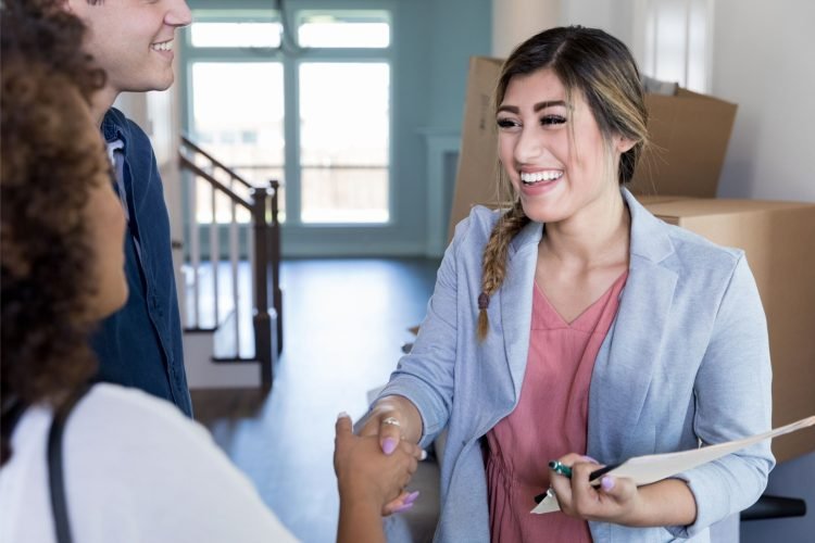 How Much Does a Real Estate License in Florida Cost?