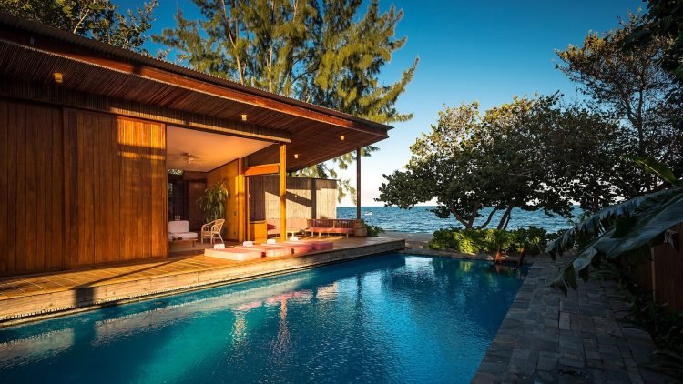 Exploring the Charm: Belize vs Tulum for Your Next Tropical Getaway