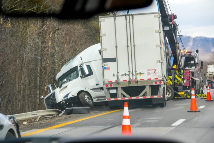 The Aftermath of a Truck Accident: What to Do