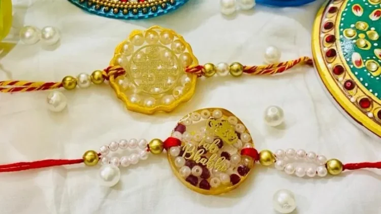 7 Designer Rakhi for the Bravest Brother in Army