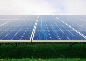 Cost Analysis: Monocrystalline vs Amorphous Solar Panels-Which Offers Better Value?