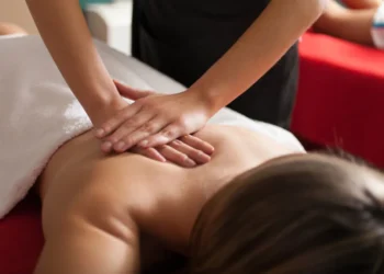 The Impact of Swedish Massage on Business Trip Well-being 
