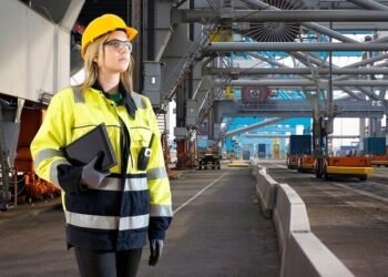 Top 3 Career Opportunities for Mariners Ashore: Stay in the Industry