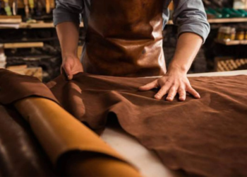 The Rise of Online Exposure in the Jacket’s Business: A Modern Success Story